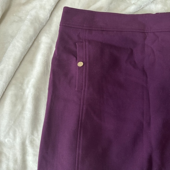 NWOT LOFT MINI SKIRT - Picture 3 of 3